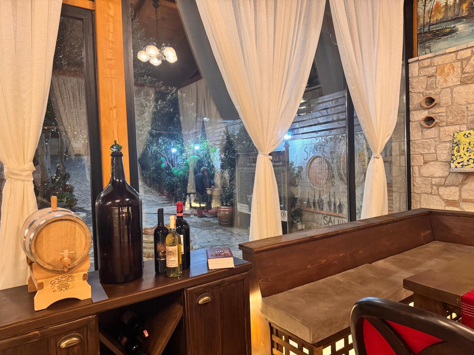 Vila Shehi Guesthouse And Winery 地拉那 外观 照片